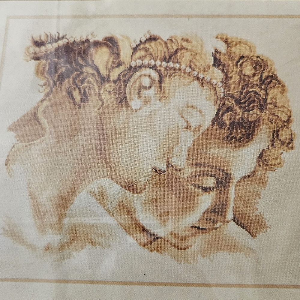 Vervaco MOMENTO AMORE By Manuel Lance Renaissance Cross Stitch Kit RARE